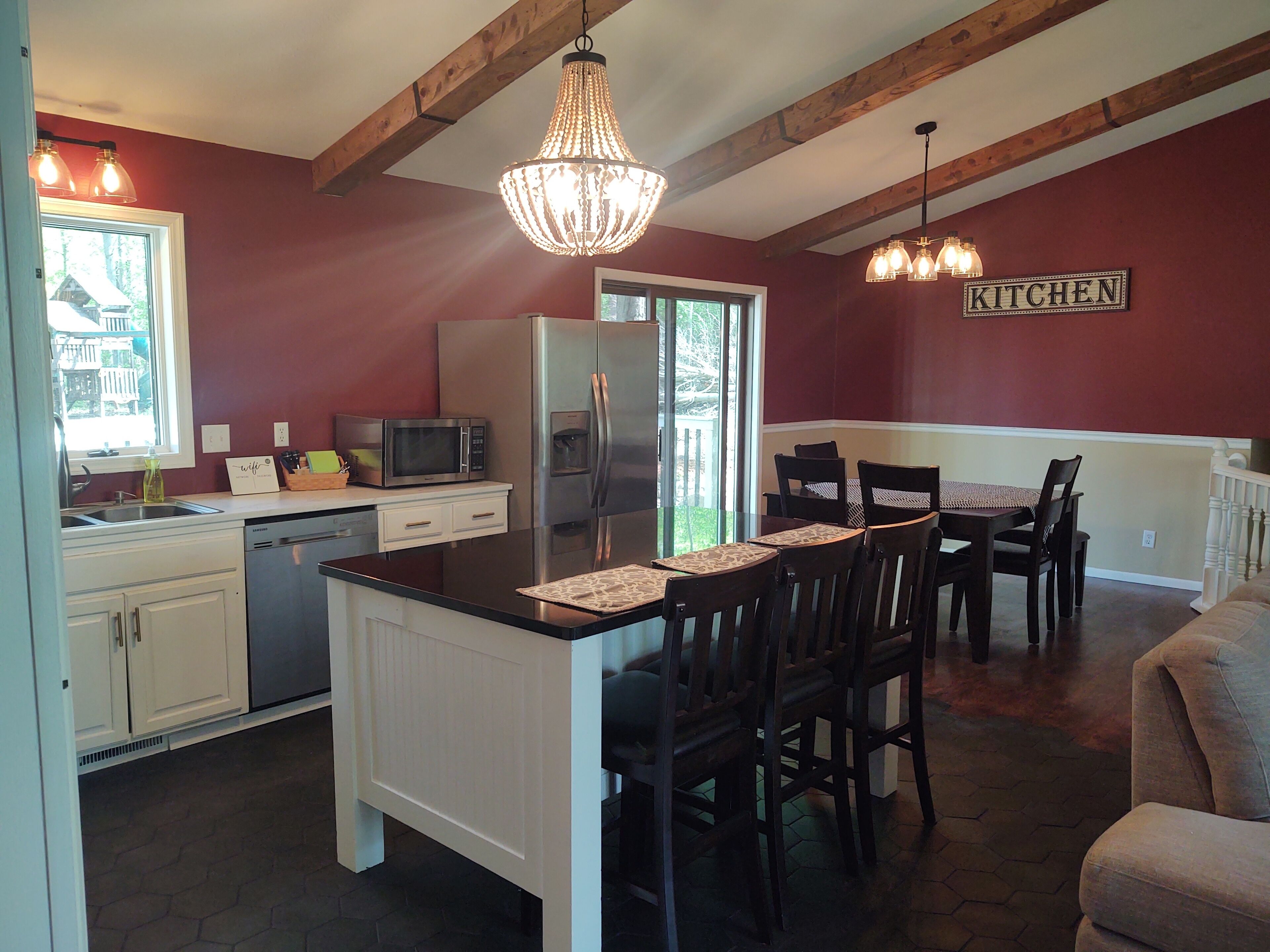 House in quiet country, near lakes, snowmobile trail access, close to state park