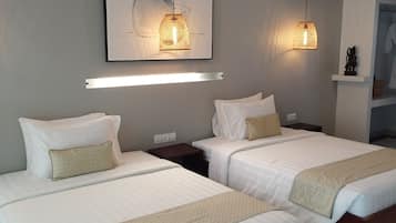 Minibar, desk, soundproofing, free WiFi