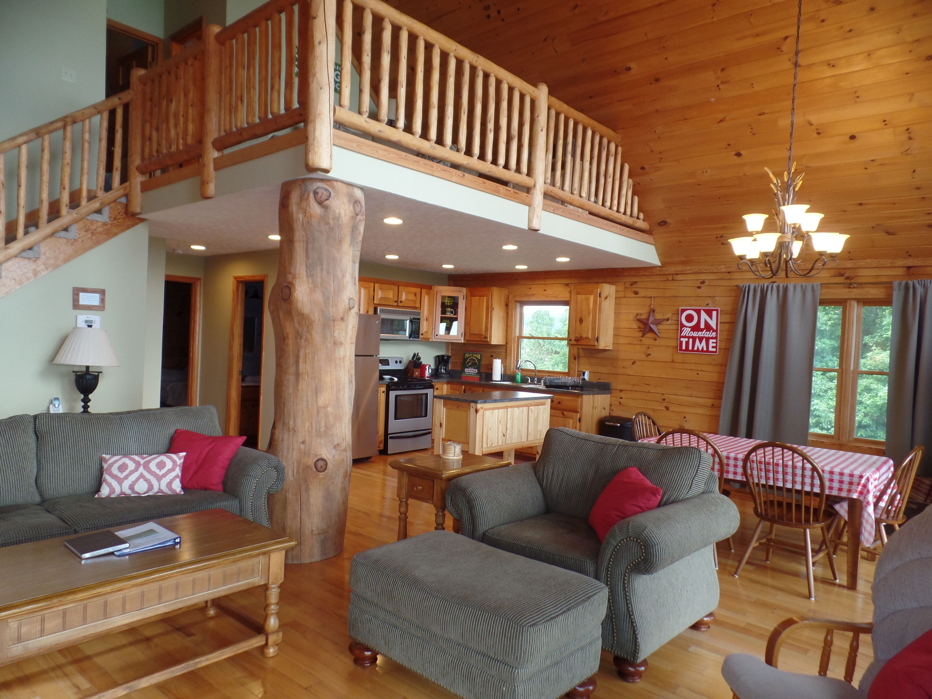 Amazing Cabin on Blue Ridge over Mt Airy