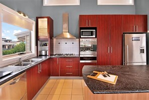 Microwave, oven, stovetop, dishwasher