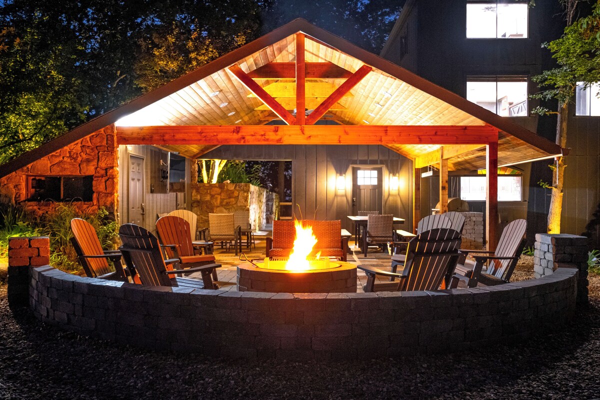 Photo 54 of Don't Miss Out!! BOOK TODAY - Sleeps 24 - 6 King Suites - 2 Hot Tubs - Fire Pit