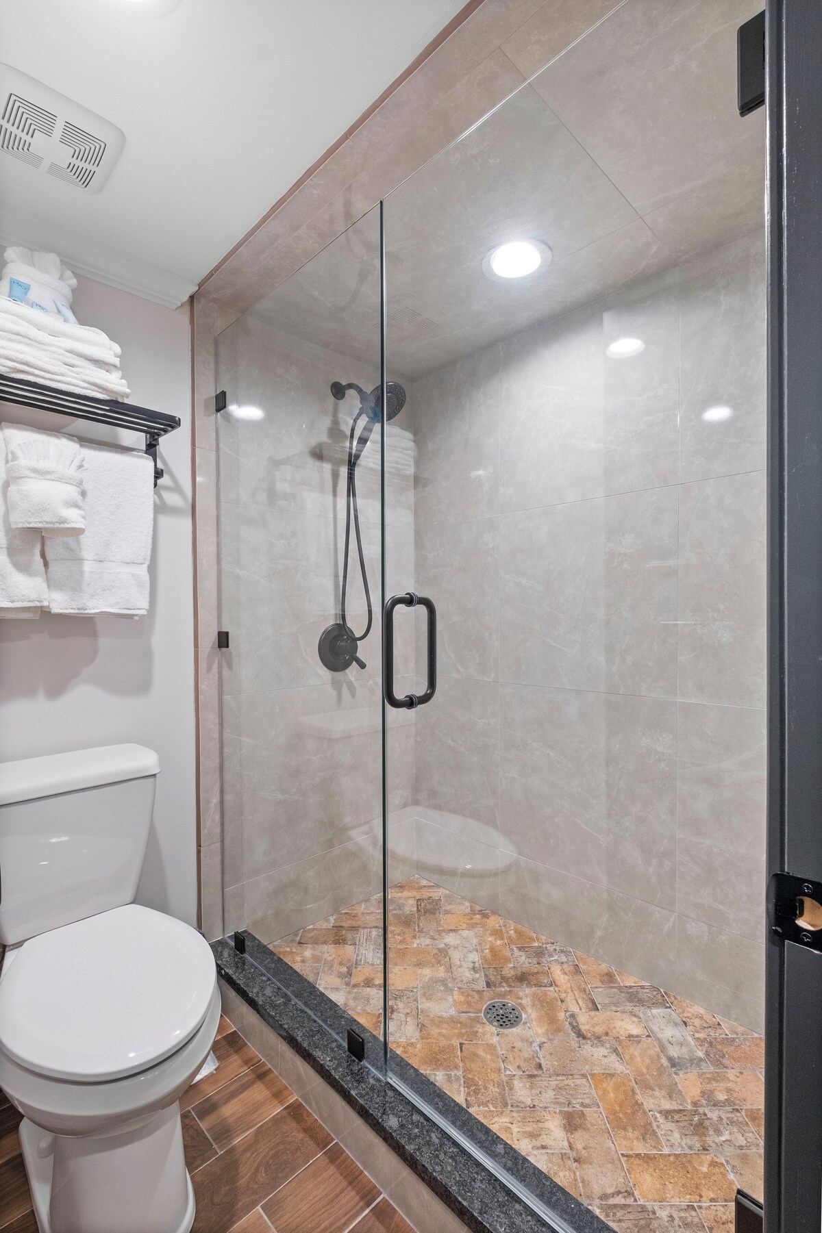 Photo 83 of Don't Miss Out!! BOOK TODAY - Sleeps 24 - 6 King Suites - 2 Hot Tubs - Fire Pit