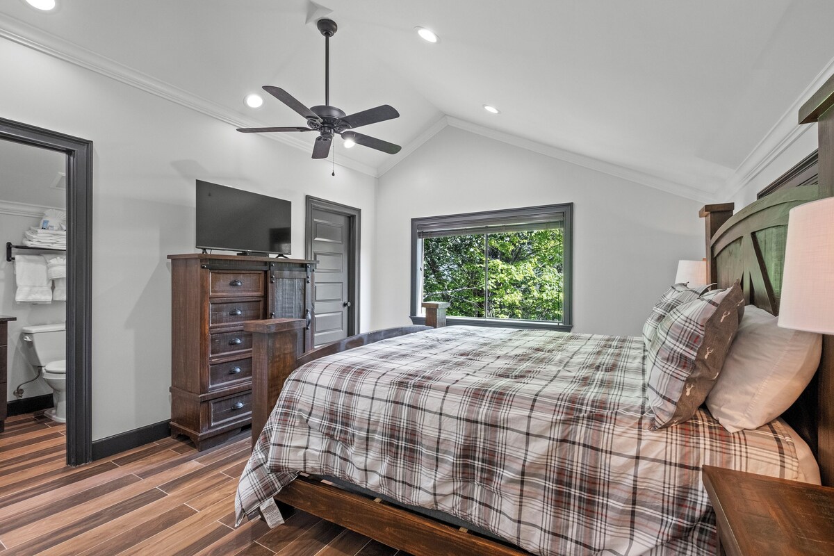 Photo 86 of Don't Miss Out!! BOOK TODAY - Sleeps 24 - 6 King Suites - 2 Hot Tubs - Fire Pit