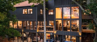 Don't Miss Out!! BOOK TODAY - Sleeps 24 - 6 King Suites - 2 Hot Tubs - Fire Pit