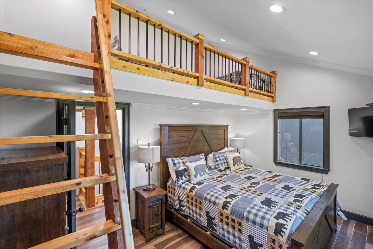 Photo 78 of Don't Miss Out!! BOOK TODAY - Sleeps 24 - 6 King Suites - 2 Hot Tubs - Fire Pit