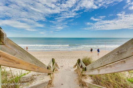 Beach nearby. Luxury Mediterranean villa with courtyard by the beach where you eat, play love.