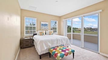 5 bedrooms, desk, iron/ironing board, free WiFi