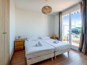2 quartos, ferros/tábuas de passar roupa, Wi-Fi, roupa de cama
