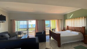 Studio | Laptop workspace, iron/ironing board, WiFi (free) - Sky Lodge (Nuku'alofa)