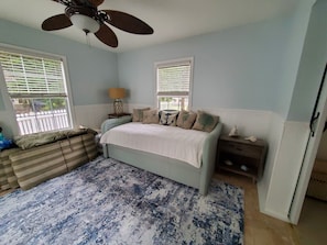 6 habitaciones, escritorio, tabla de planchar con plancha y wifi gratis 