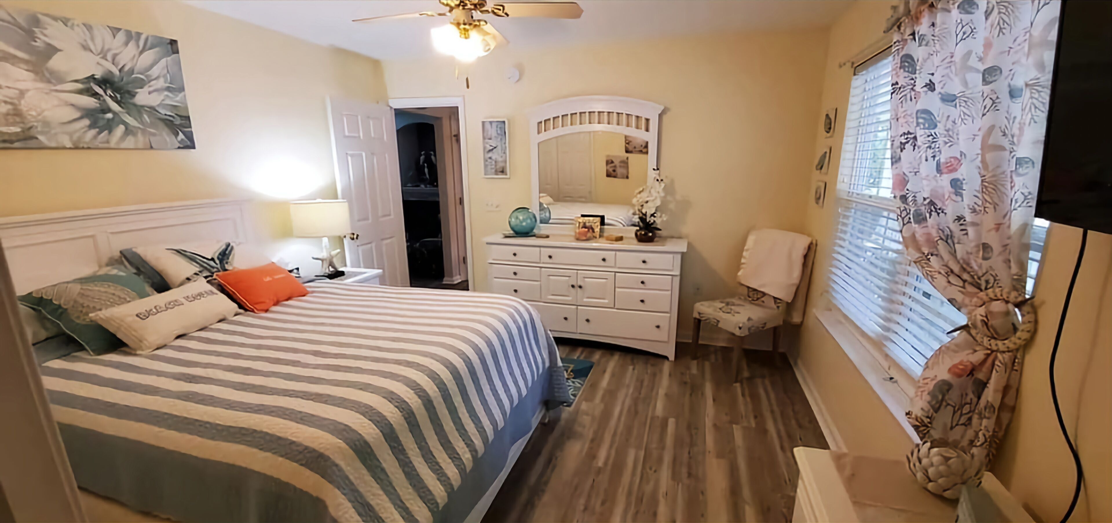 6 habitaciones, escritorio, tabla de planchar con plancha y wifi gratis 
