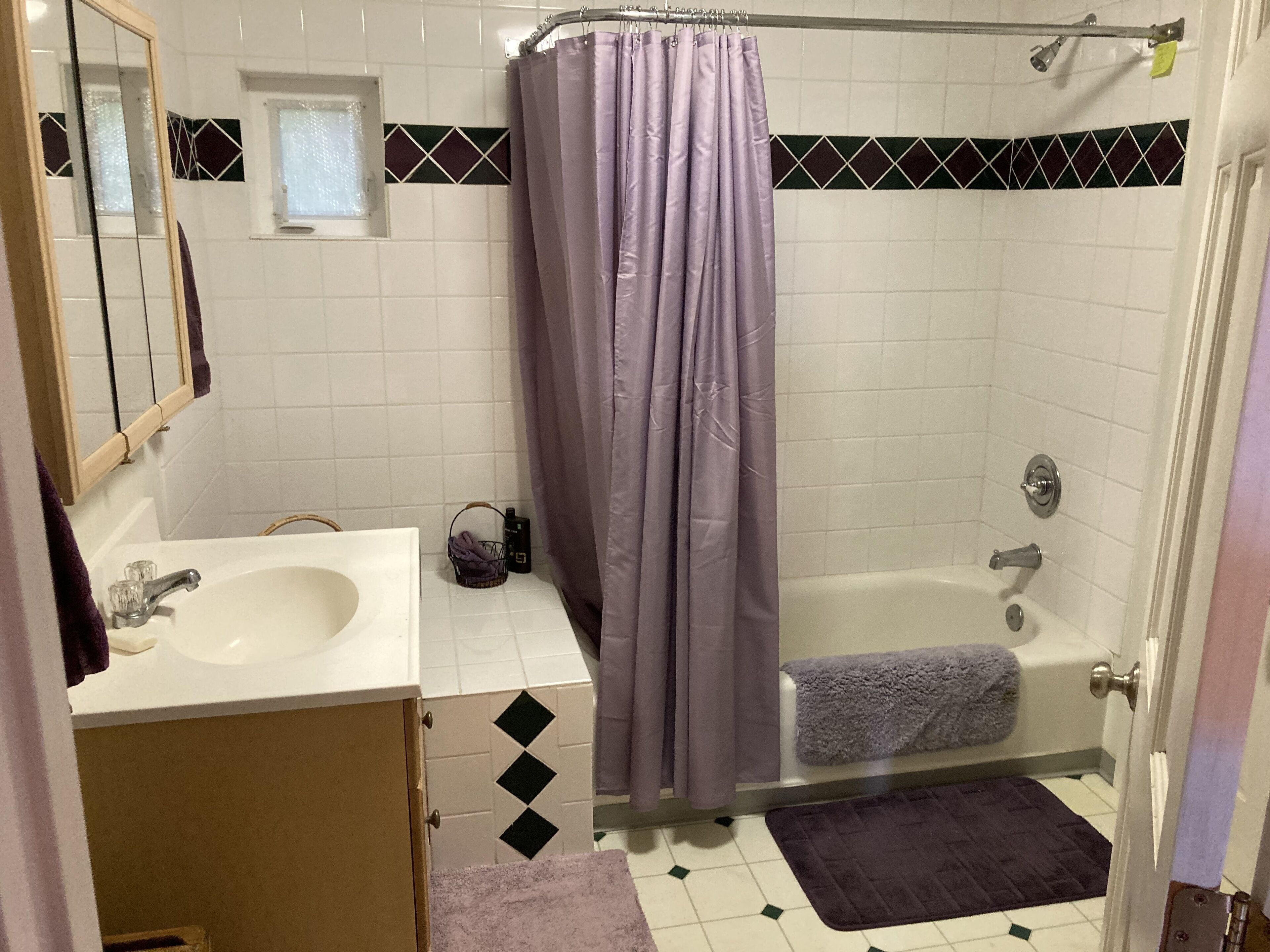 Yellow House Adventure Lodge