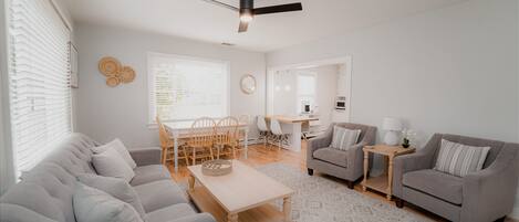 Smart-tv, een open haard en videospelletjes