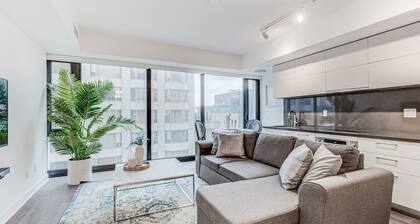 Luxurious Yorkville Condo Downtown Toronto 1br/1ba