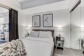 1 bedroom, desk, iron/ironing board, free WiFi