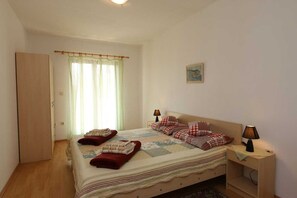 2 bedrooms, free WiFi, bed sheets - Apartment Tena (Silo - island Krk)