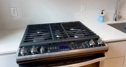 : Huge Apartment near Prospect Park