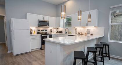 Your Dream Stay 4br/2ba Near Downtown & Riverwalk