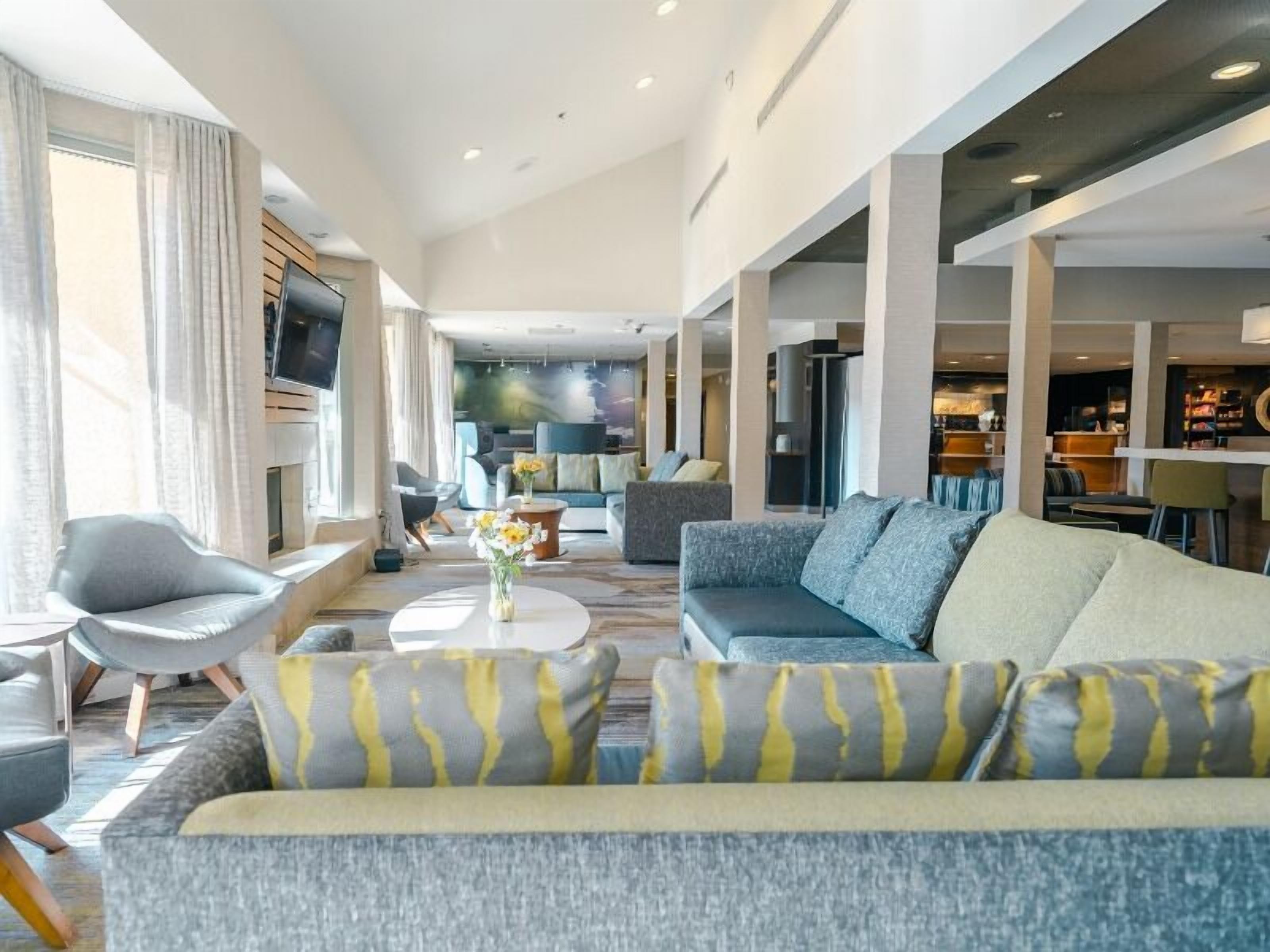 Stay Close to Malibu & Santa Barbara! Pool Available, Pet-friendly Stay!