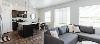 Bearfoot Bungalow | 3 Bedroom, 2.5 Bath | Boat Parking