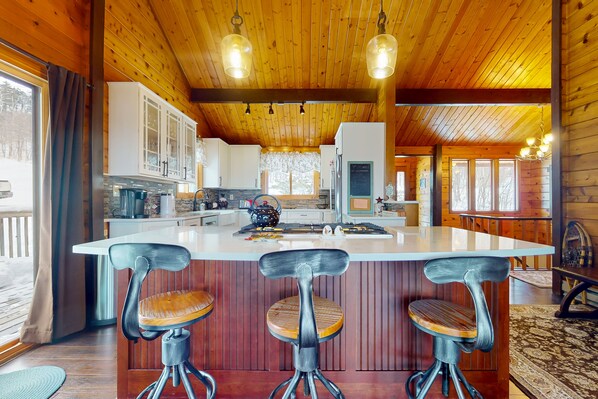 雪櫃、微波爐、焗爐、爐具