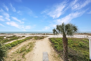 Ferienhaus, Mehrere Betten (Sharlas Sunrise) | Strand | Am Strand