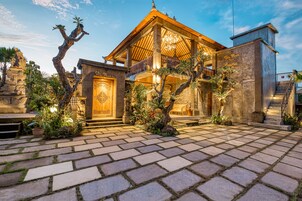 Bãi đậu xe tự phục vụ miễn phí 