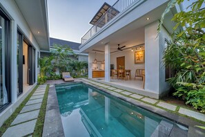 Vil·la familiar | 2 dormitoris, minibar, caixa forta a l'habitació i decoració individual 