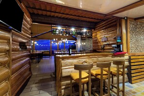 Restaurant - EL CEDRO SOÑADO (Patate)