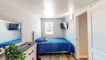 2 quartos, cofres nos quartos, Wi-Fi de cortesia, roupa de cama