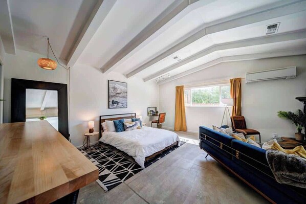 Schreibtisch, Bügeleisen/Bügelbrett, WLAN, Bettwäsche