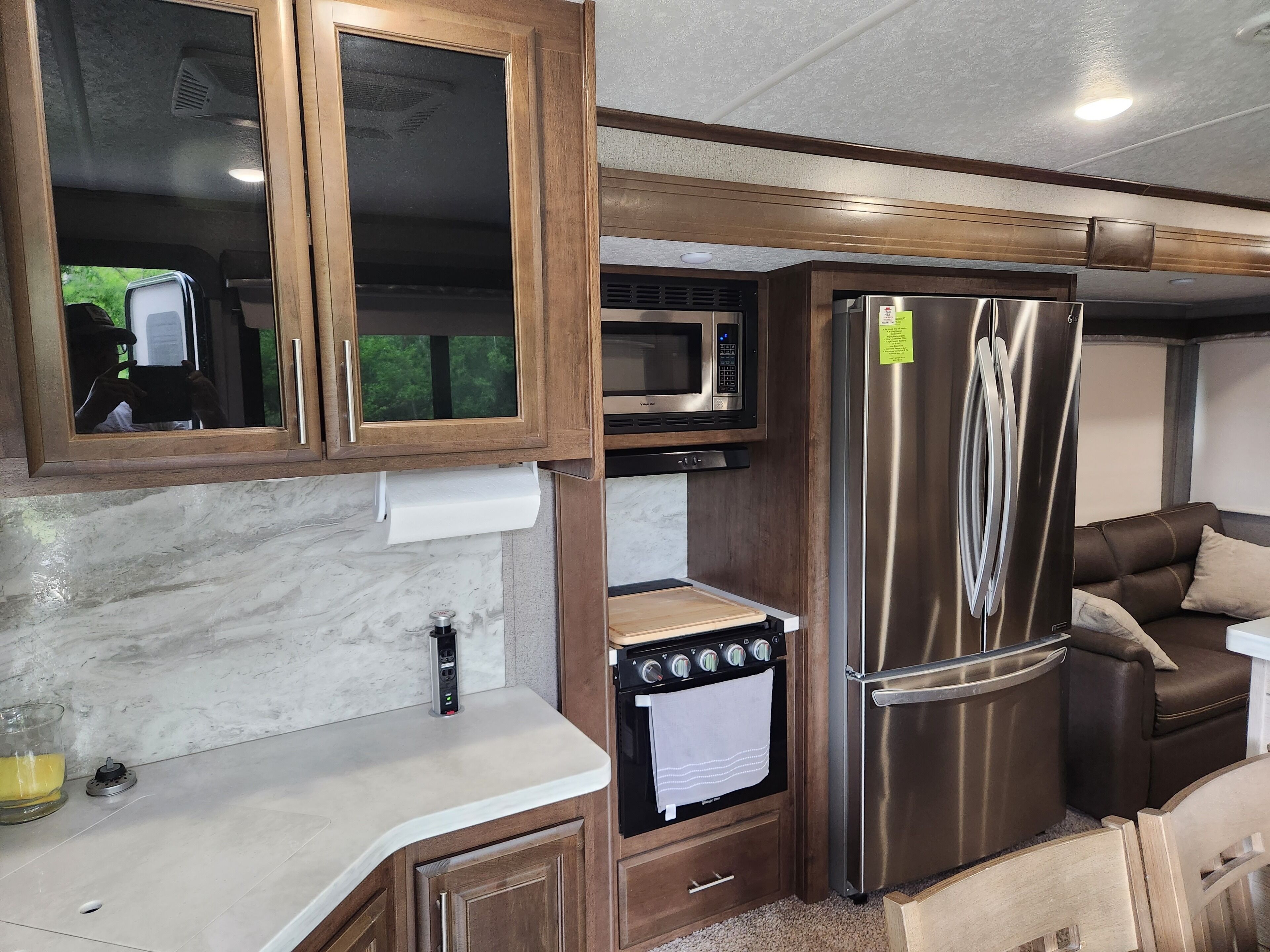 A quiet neighborhood in close proximity to all that Westlake has to offer. 