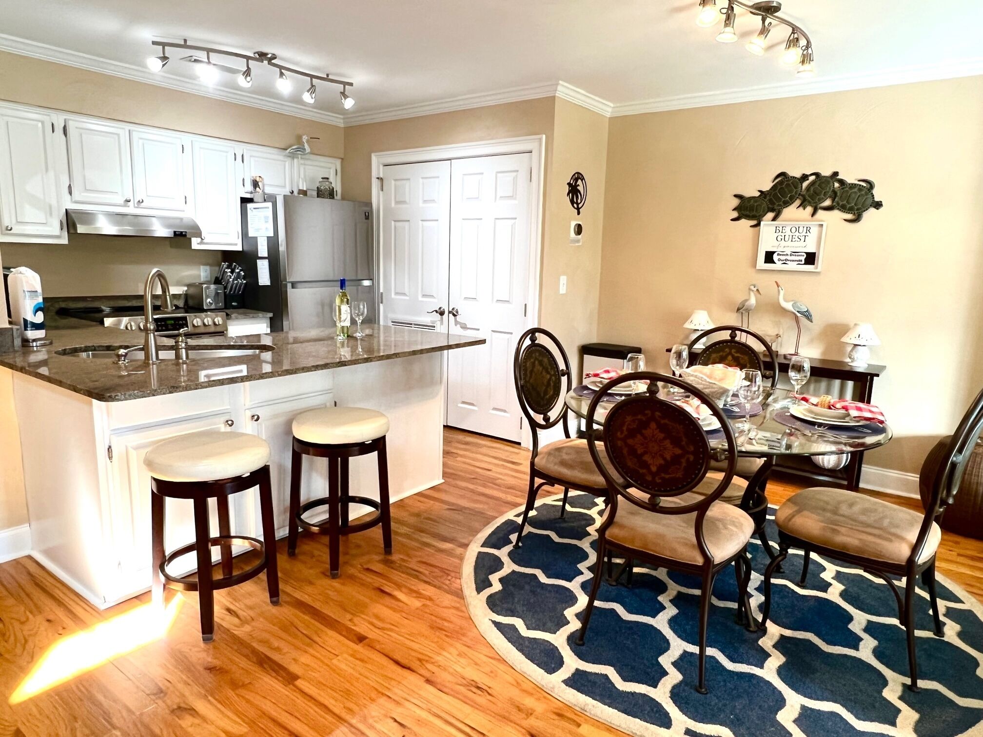 Special Place at Courtside Villas