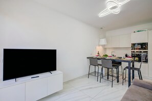 Departamento estándar, varias habitaciones (Beachy Vibes- 900m from the beach) | Restaurantes