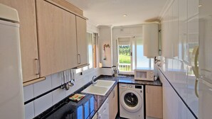 Coffee/tea maker, fridge, microwave, oven - Playa Molins - Denia, Costa Blanca (Denia)