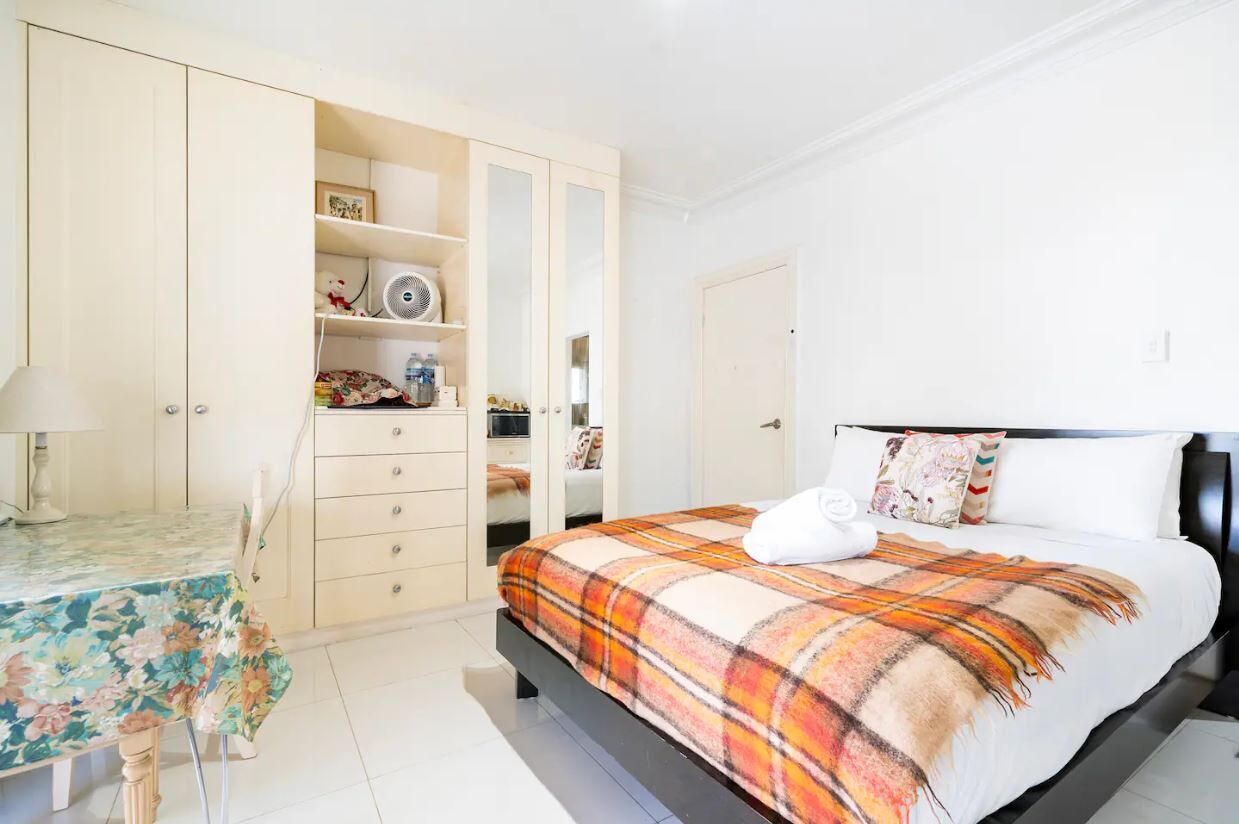 Rosebery Master Room Close to City and Airport