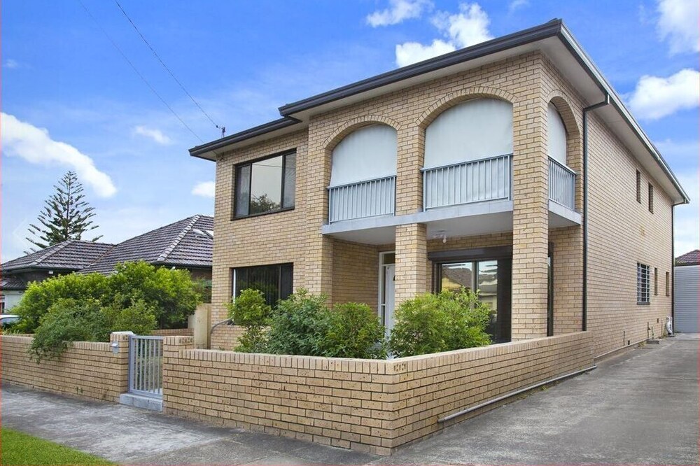 Rosebery Master Room Close to City and Airport