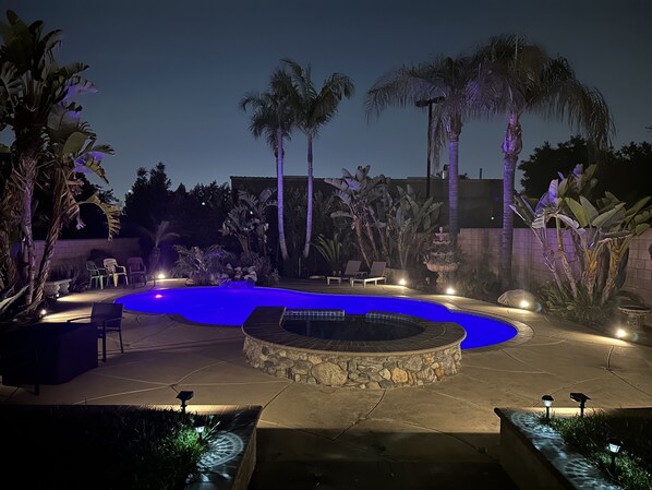 Outdoor pool - Family- Friendly Villa with Pool + BBQ + Fire-pit, close to Disney & Water Park  (Rowland Heights)