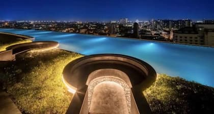Amazing Sky River Suite