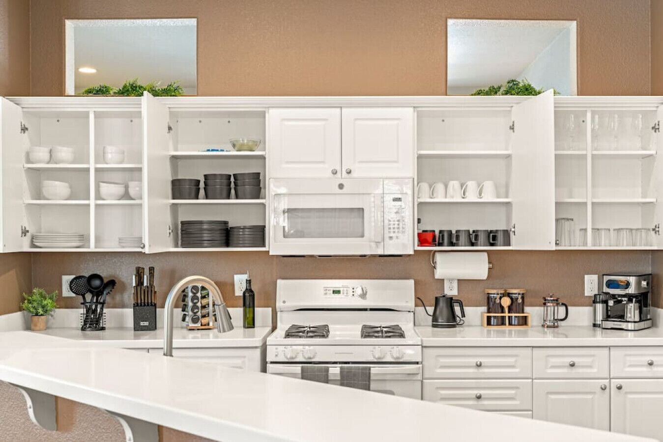 Family Friendly Game House BBQ Pool Table Tahoe