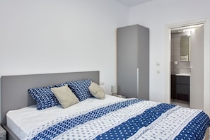 Apartamento luxo | 1 quarto, roupas de cama premium, individualmente decorados