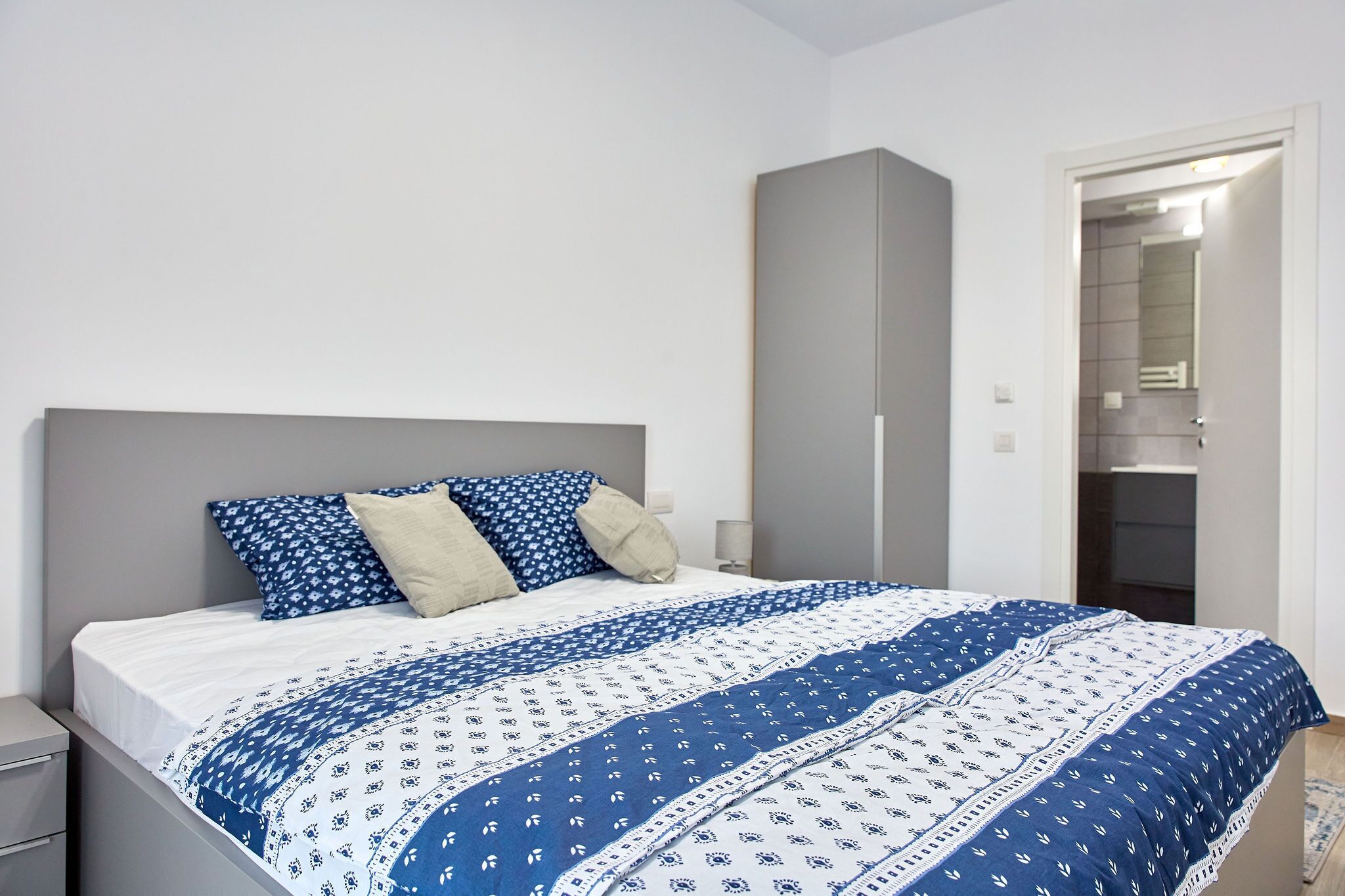 1 habitación, ropa de cama de alta calidad y decoración personalizada 