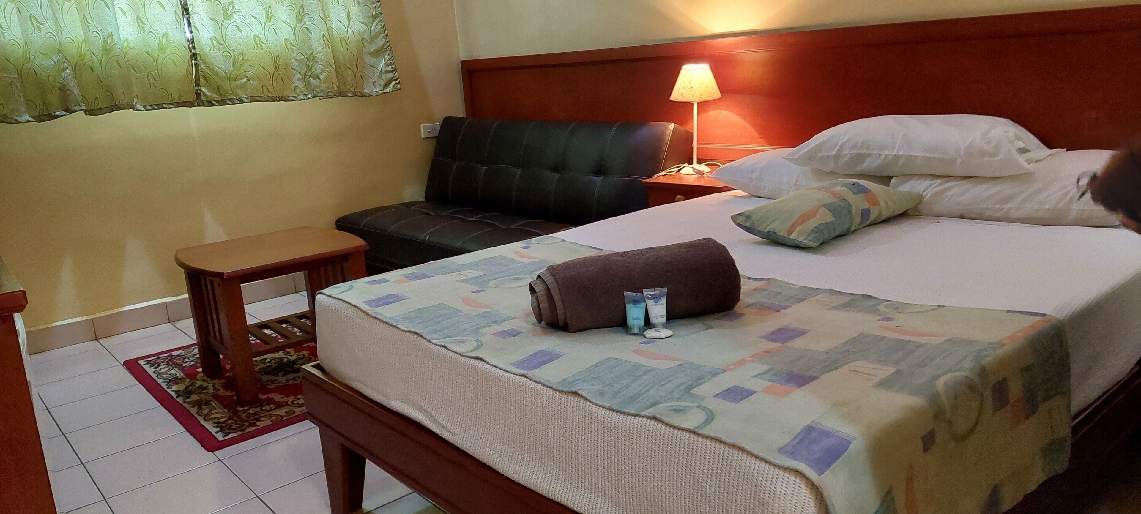 1 bedroom, Egyptian cotton sheets, premium bedding, minibar