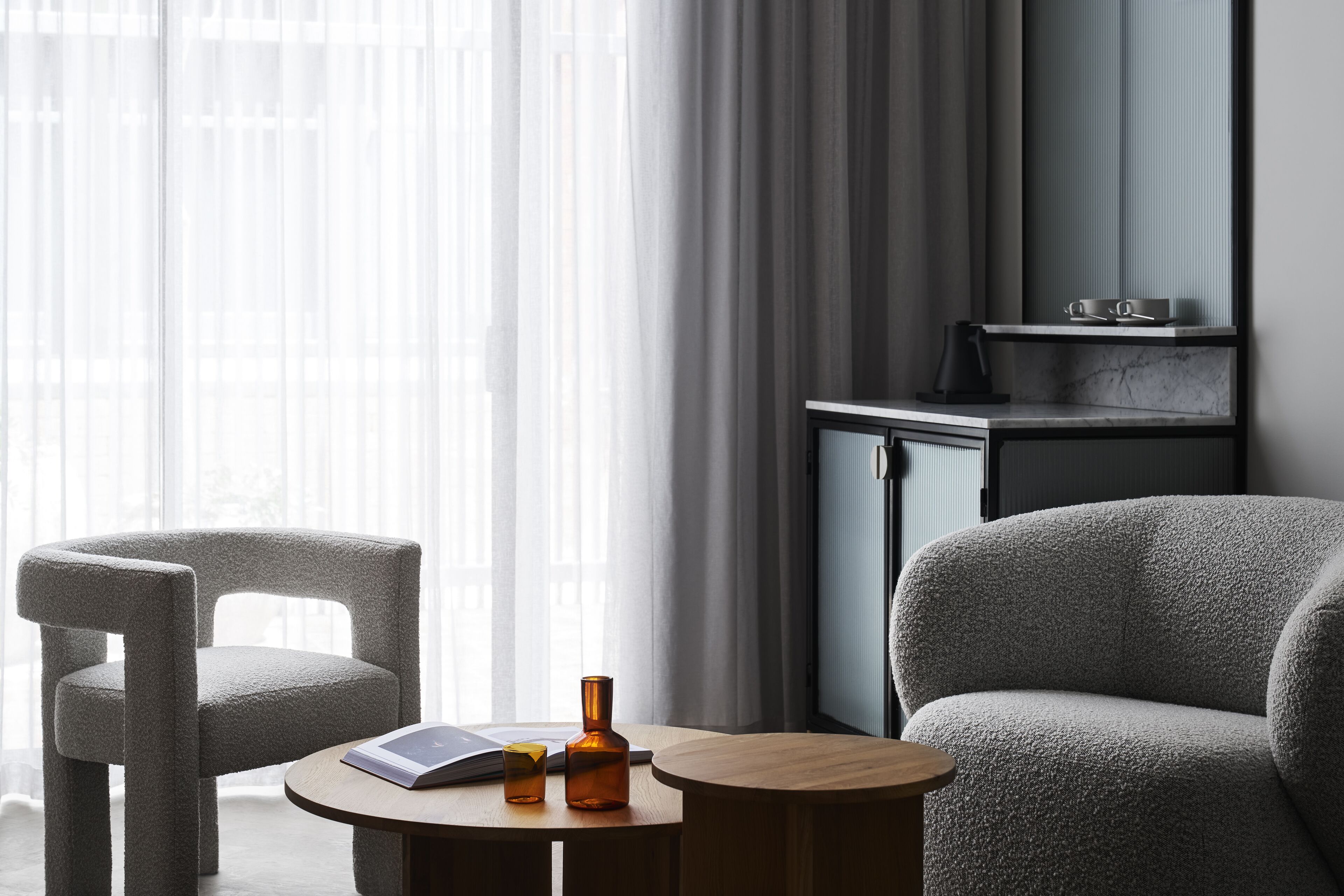 Deluxe Room, 1 King Bed | Minibar, soundproofing, iron/ironing board, free WiFi