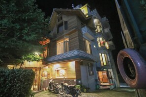 Free self parking - The Byke Neelkanth Manali (Manali)