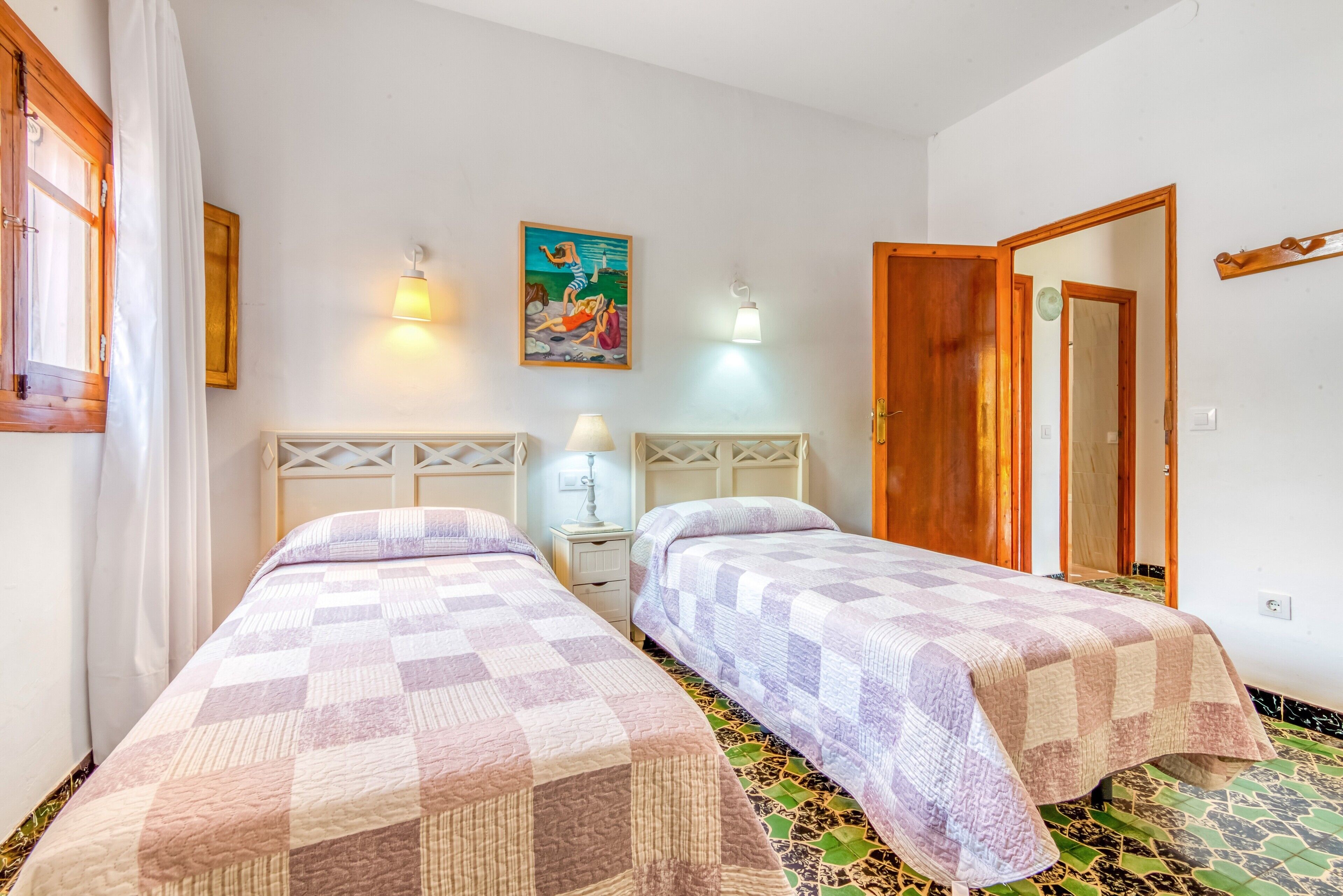 3 habitaciones, wifi gratis y ropa de cama 