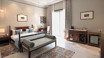 Ropa de cama de alta calidad, colchones Select Comfort y minibar