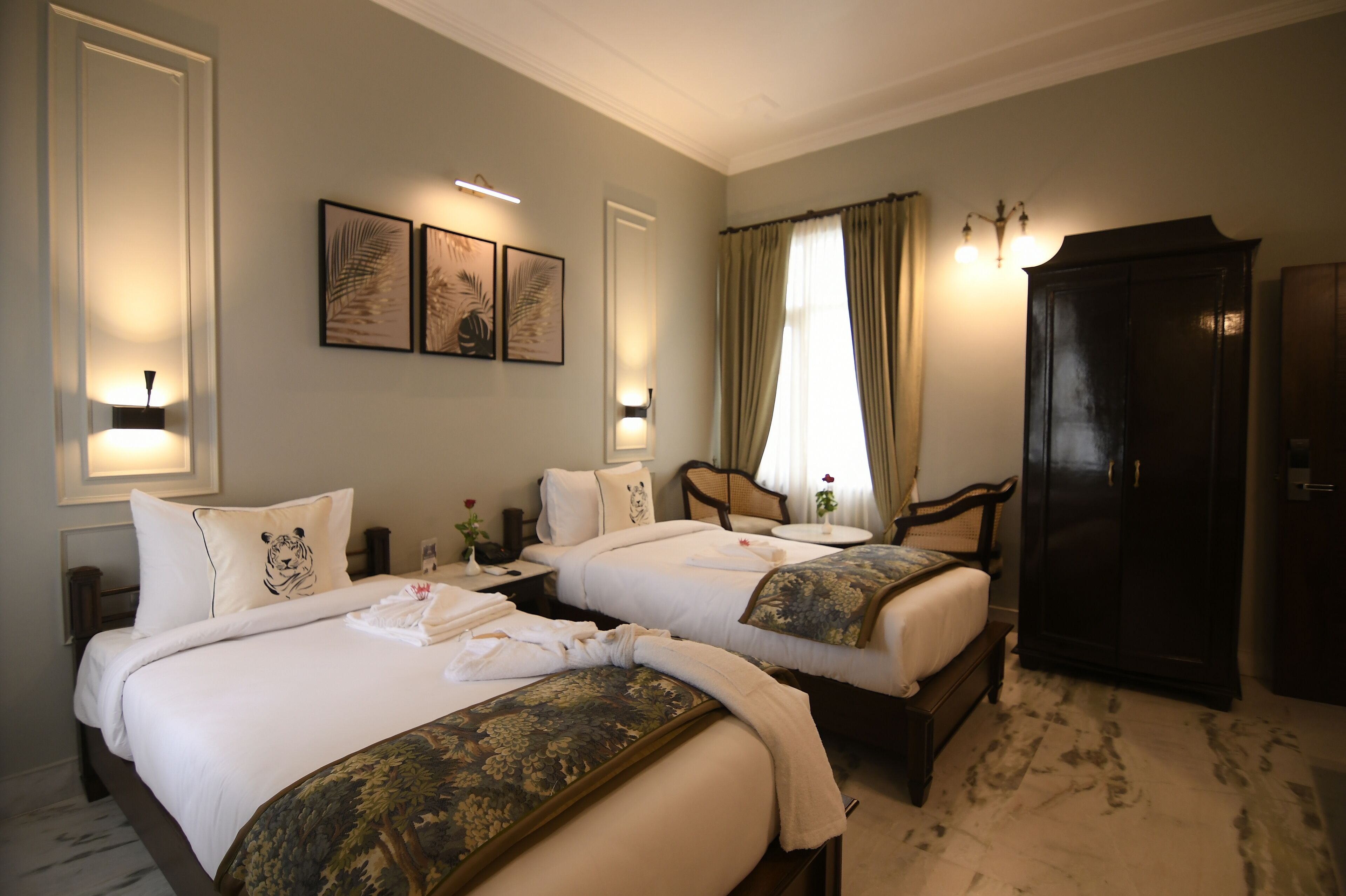 Deluxe Room | Premium bedding, Select Comfort beds, minibar, desk