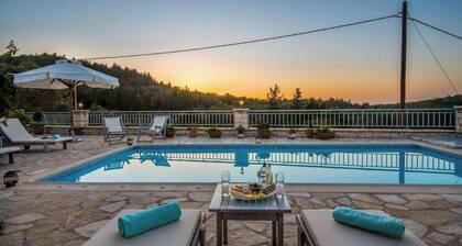 Villa "Aloni" with Sea View, Private Pool & Wi-Fi