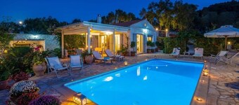 Villa "Aloni" with Sea View, Private Pool & Wi-Fi